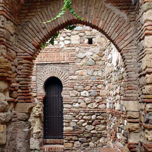Arco interior de la Alcazaba de Málaga