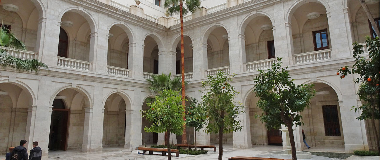 Patio interior del Museo de Málaga